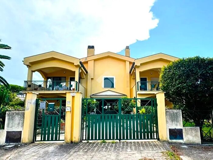 Appartamento monolocale in vendita in Viale Tritoni, Tarquinia