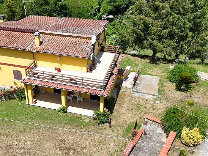 Casa con 5 locali in vendita in Sant'Agostino, Poggio Catino