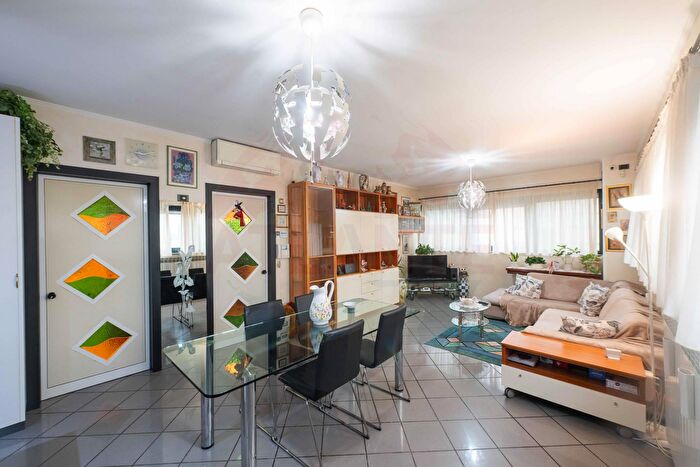 Appartamento trilocale in vendita in Via Fornaci, Iseo