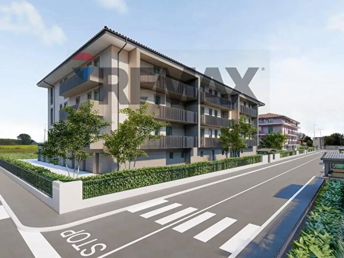 Appartamento trilocale in vendita in Via dei Salici, San Martino Siccomario