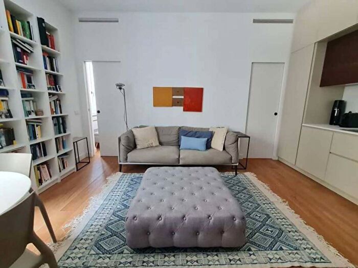 Appartamento bilocale in affitto in Via Alessandro Volta, Centro, Cologno Monzese