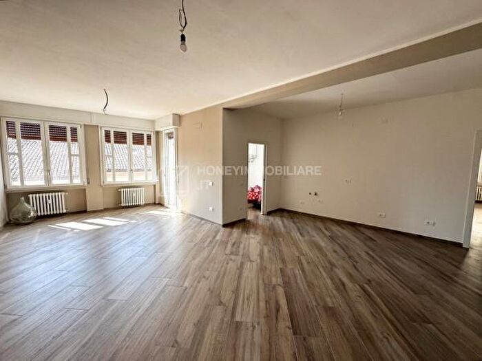 Appartamento con 5 locali in vendita in Via Camillo Benso di Cavour, Fidenza