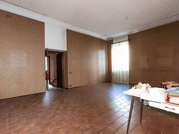 Appartamento quadrilocale in vendita in Via Monsignor Paolo Borroni, Centro, Mariano Comense