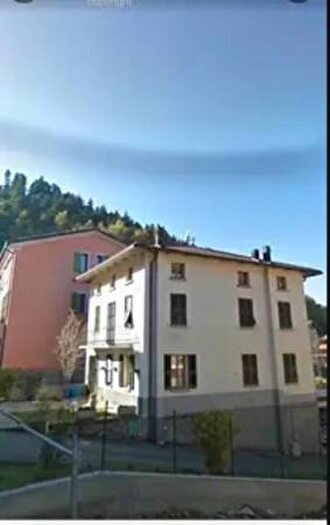 Casa con 6 locali in vendita in Via Maggio, Castelnovo Ne Monti