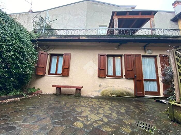 Appartamento bilocale in vendita in Via Cesare Battisti, Sulzano