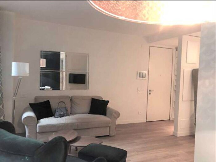 Appartamento bilocale in affitto in Via Giacomo Leopardi, Vincenzo Monti, Milano
