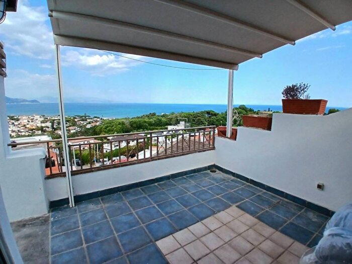 Appartamento quadrilocale in affitto in Viale della Vittoria, Centro, San Felice Circeo