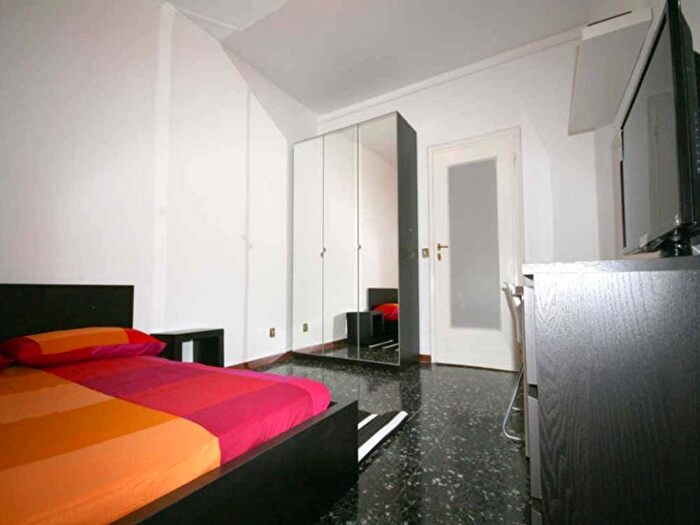 Appartamento con 6 locali in affitto in Via Lecco, Buenos Aires, Milano