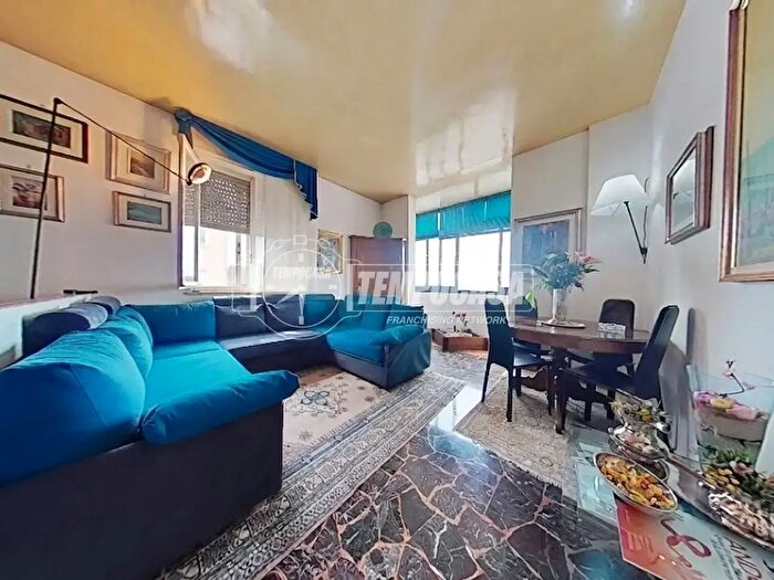 Appartamento trilocale in vendita in Viale Milano, Vicenza