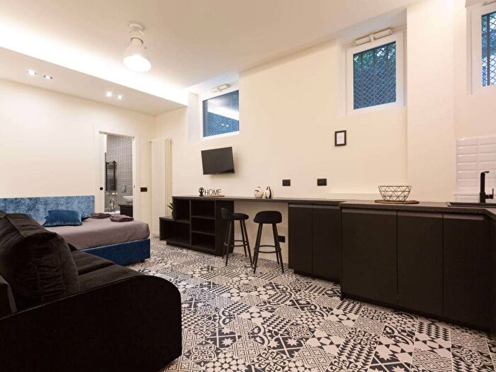 Appartamento monolocale in affitto in Via Palmanova, Cimiano, Milano