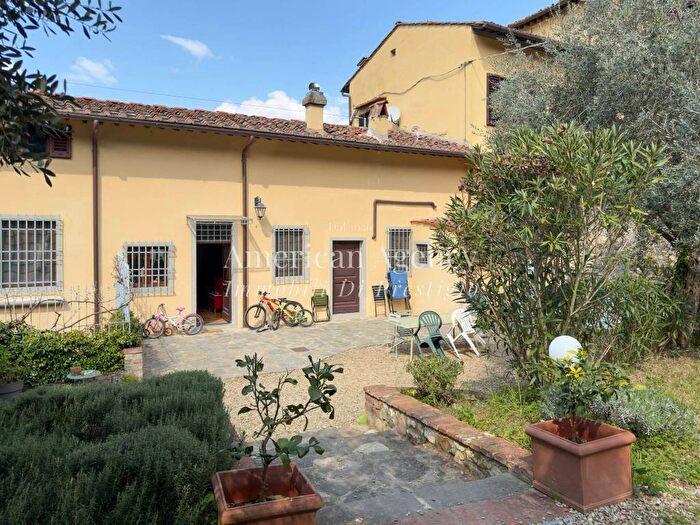 Casa con 6 locali in affitto in Via di Vacciano, Cinque Vie, Firenze