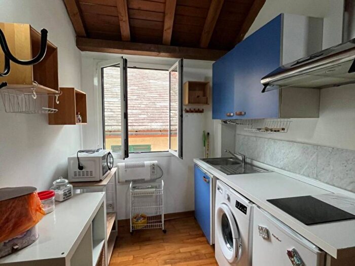 Appartamento trilocale in affitto in Via Balbi, Principe, Genova