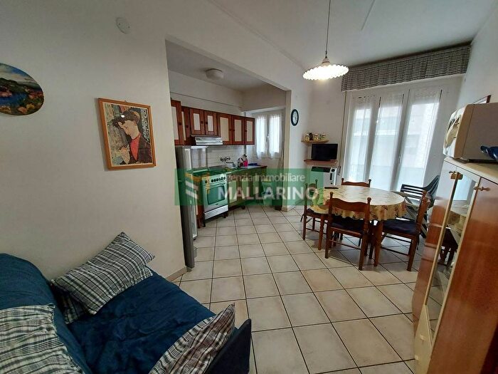 Appartamento bilocale in affitto in Via Veneto, Centro, Finale Ligure