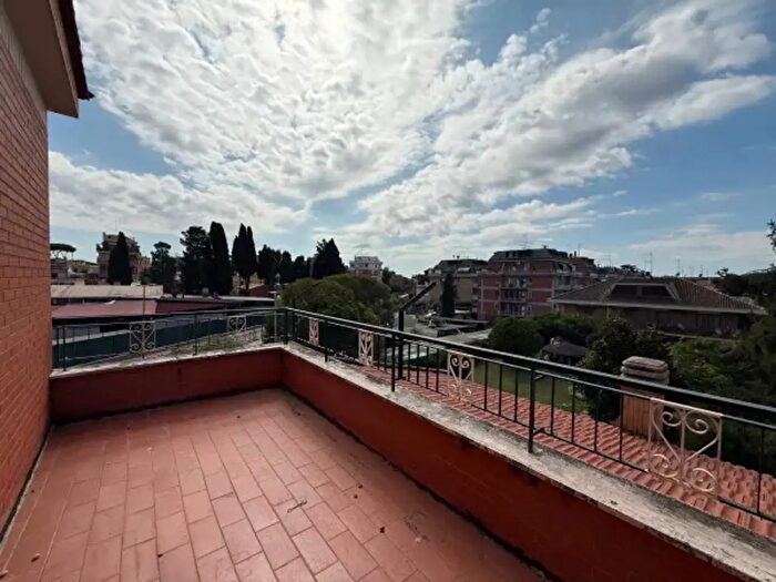 Appartamento bilocale in vendita in Via Attaliana, Roma