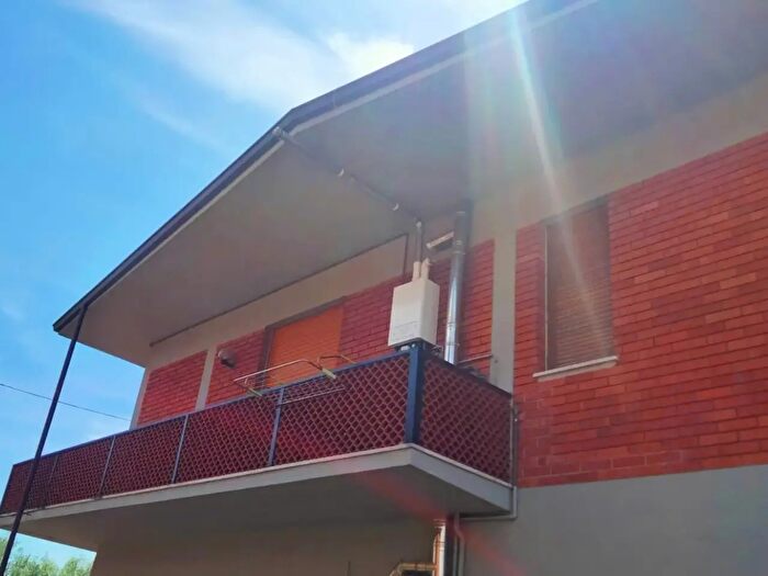 Appartamento con 5 locali in vendita in Massa