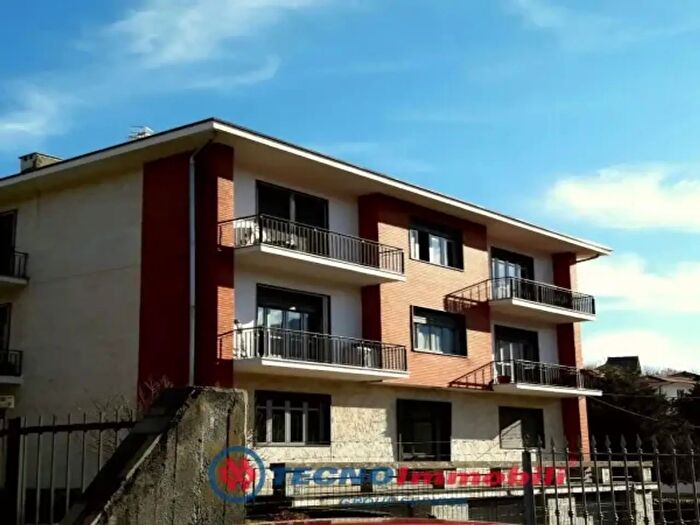 Appartamento con 5 locali in vendita in Via Marchese della Rocca, Lanzo Torinese