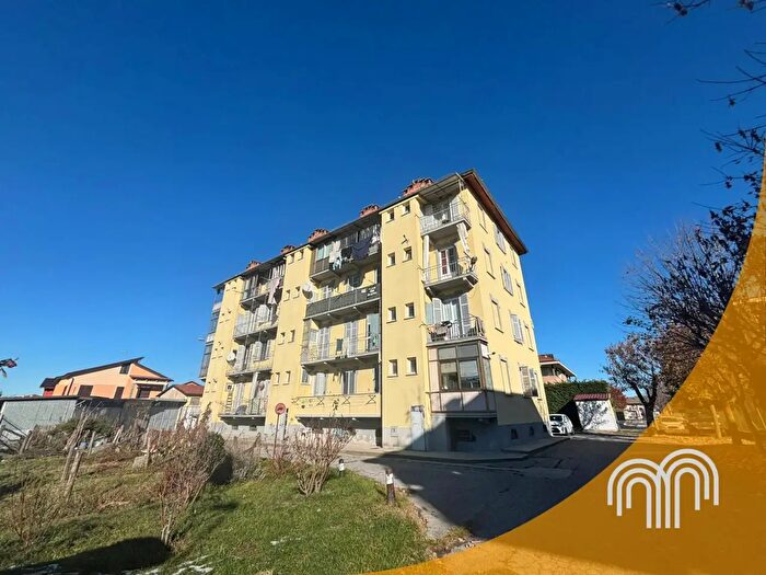 Appartamento trilocale in vendita in Via Bra, Mondovi