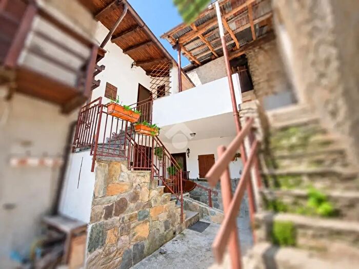 Casa trilocale in vendita in Via Motti, Mazzo Di Valtellina