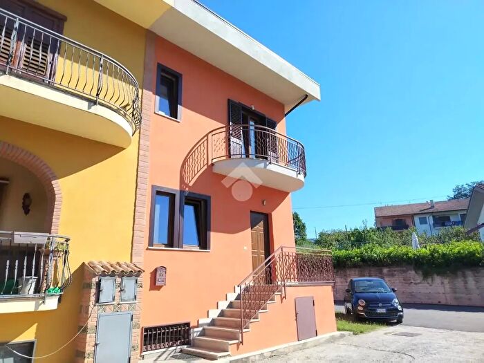 Casa trilocale in vendita in Via Torre, Manocalzati