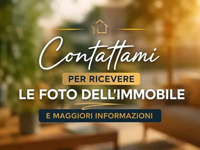 Casa con 6 locali in vendita in Uboldo