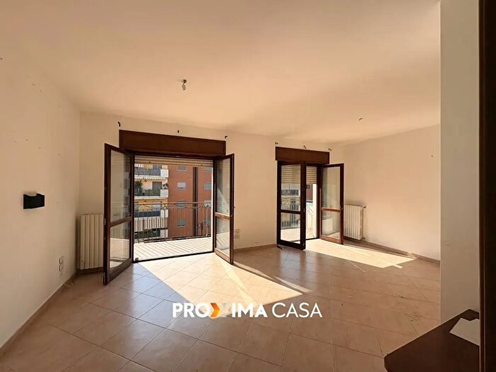 Appartamento trilocale in vendita in Viale Sandro Pertini, Baronissi