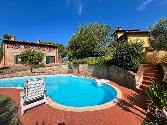 Casa con 15 locali in vendita in Montelupo Fiorentino