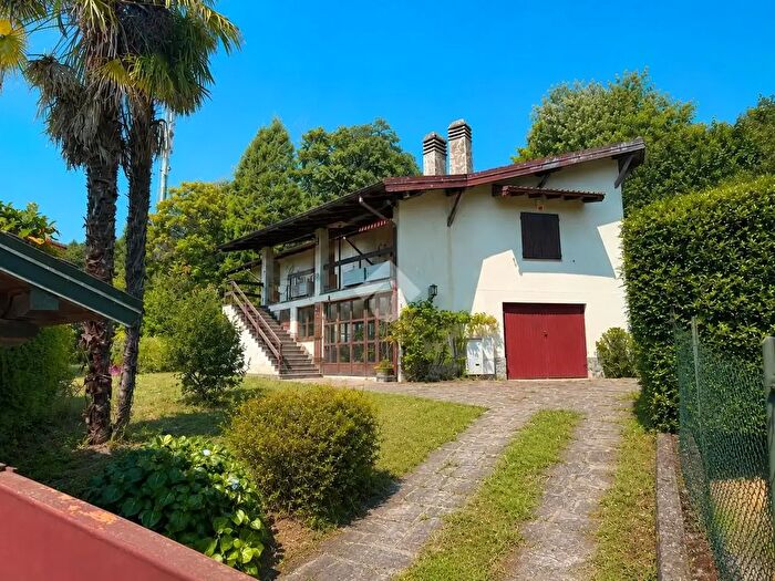 Casa con 7 locali in vendita in Corso Roma, Arizzano