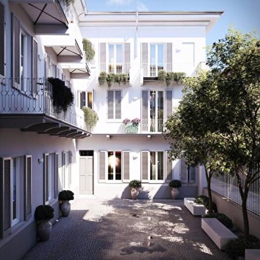 Appartamento quadrilocale in vendita in Via Tornielli, Novara