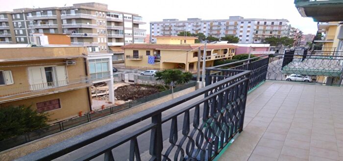 Appartamento trilocale in vendita in Via Melilli Siracusa, Siracusa