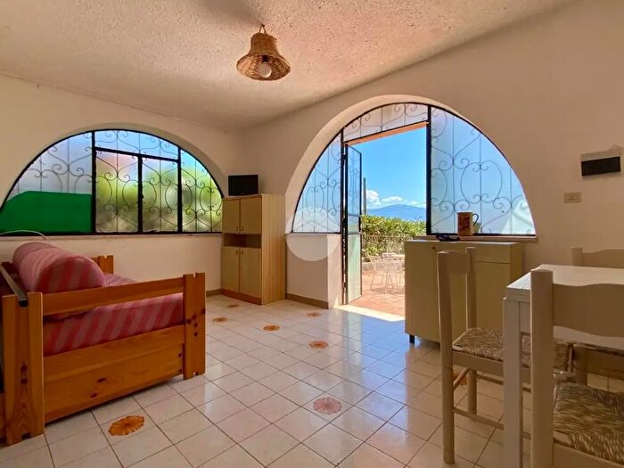 Casa bilocale in vendita in Viale Orsa Maggiore, San Giovanni A Piro