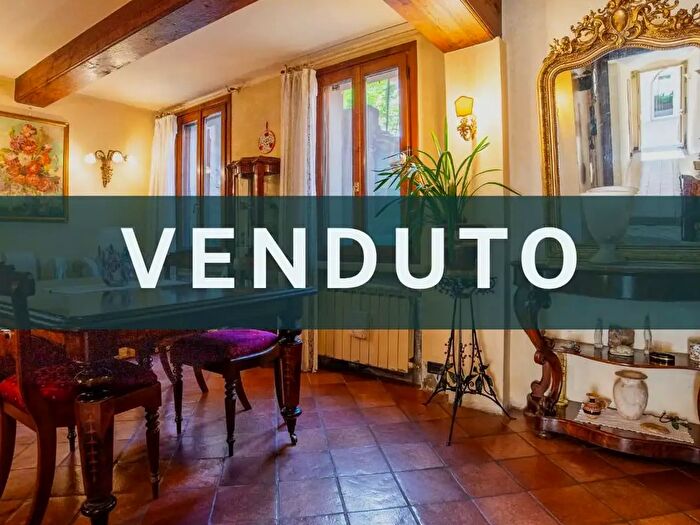 Appartamento trilocale in vendita in Via Trieste, Mantova