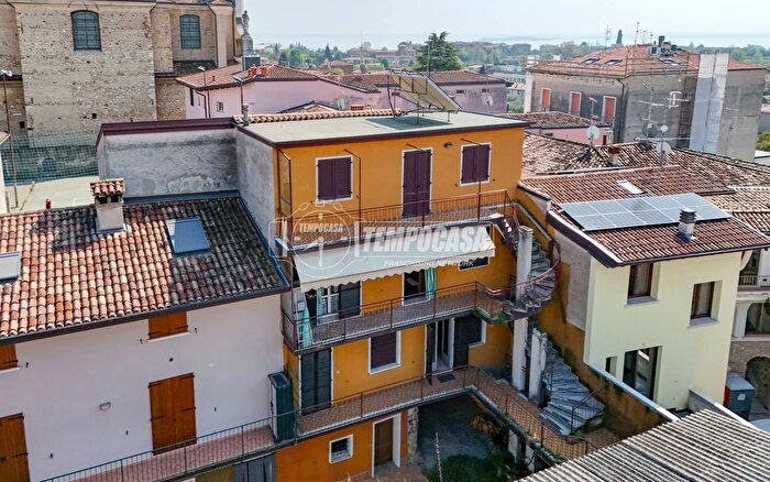 Casa con 6 locali in vendita in Via Filippo Turati, Manerba Del Garda