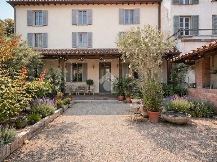 Casa con 6 locali in vendita in Vicolo Palermo, Sezzadio