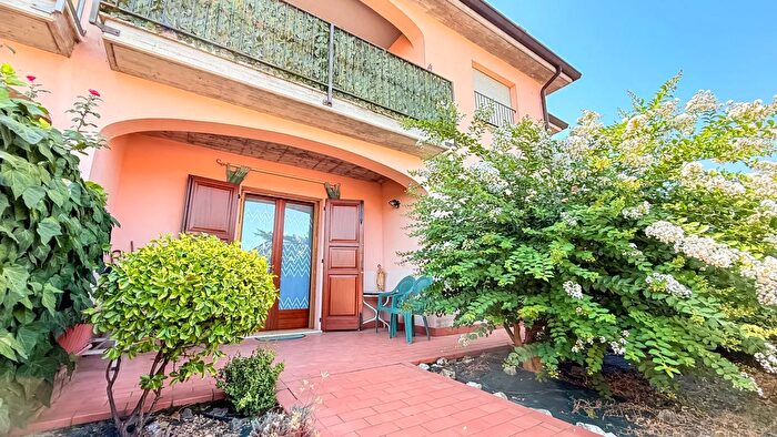 Appartamento in vendita in Via Ugo Foscolo Rivarolo del Re Cr Italia, Rivarolo Del Re Ed Uniti