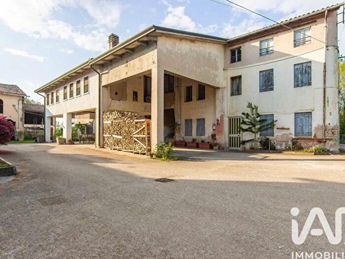 Casa con 10 locali in vendita in Via Mulino, Sandrigo