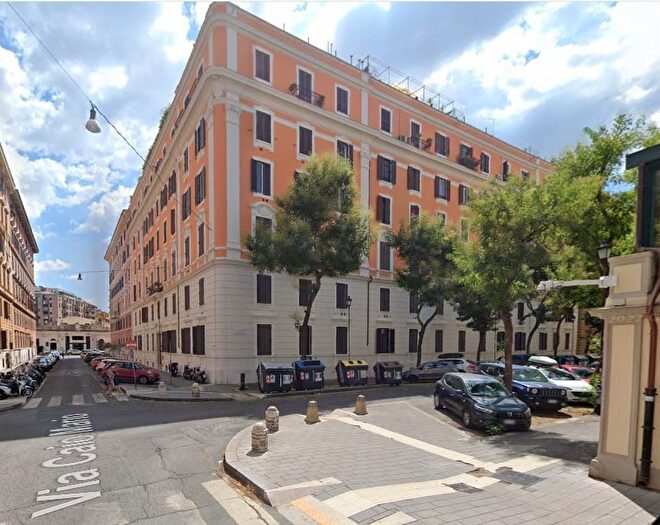 Appartamento trilocale in vendita in Via Caio Mario, Roma