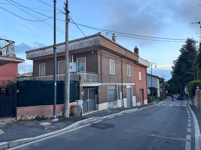Appartamento trilocale in affitto in Via della Selva, Centro, Genzano di Roma