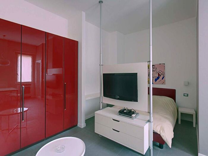 Appartamento in affitto in Via Giovanni Battista Pergolesi, Centrale, Milano