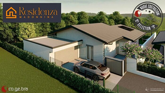 Casa quadrilocale in vendita in Via Ludovico Ariosto Cogliate, Cogliate