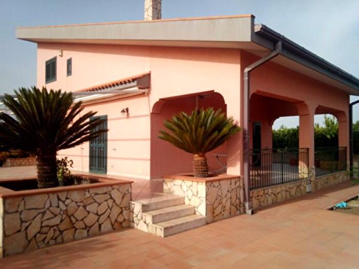 Casa quadrilocale in vendita in Contrada San Calogero, Augusta