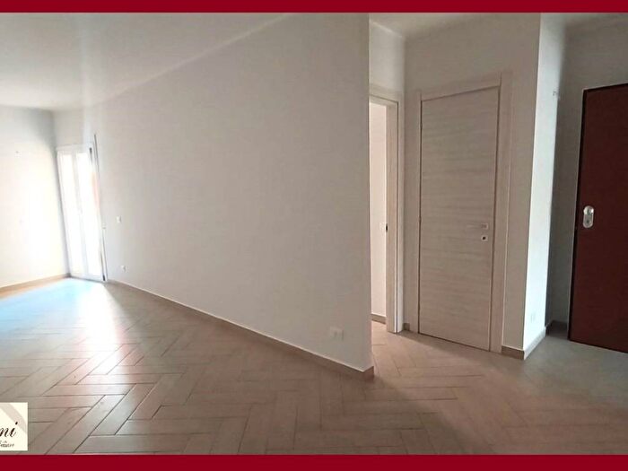 Appartamento trilocale in affitto in Via Aquino, Santicelli, Palermo