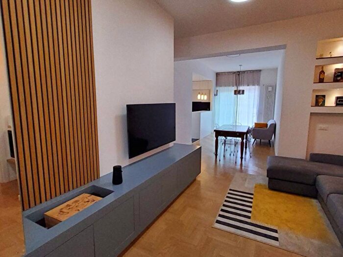 Appartamento trilocale in affitto in Via Giuseppe Troiani, Portuense, Roma