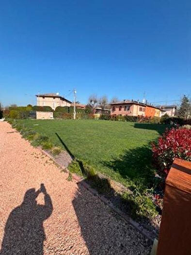 Appartamento trilocale in affitto in Strada Stradella, Baggiovara, Modena