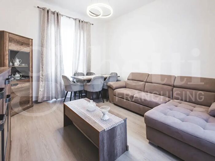 Appartamento trilocale in vendita in Via Todde Sn, Cagliari