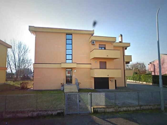 Appartamento trilocale in vendita in Roverdicrè, Rovigo