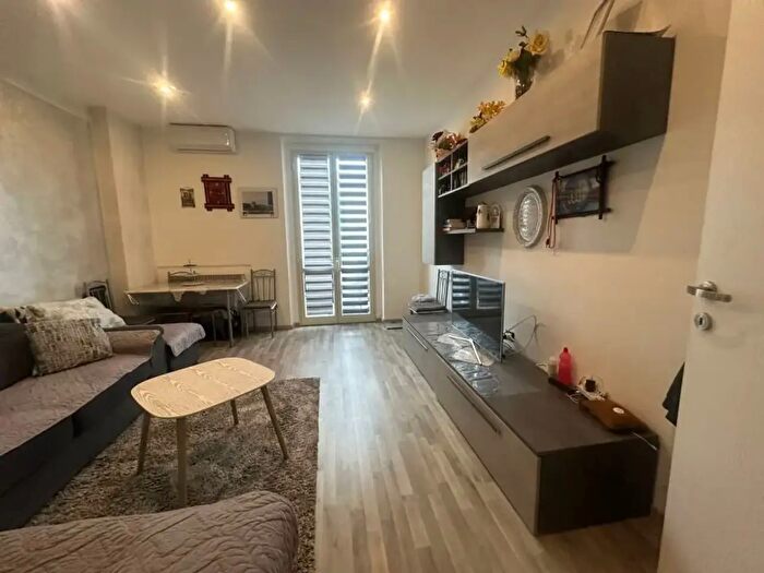 Appartamento con 5 locali in vendita in Via Frentana, Casoli