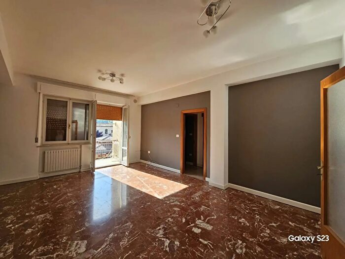 Appartamento con 6 locali in vendita in San Severino Marche