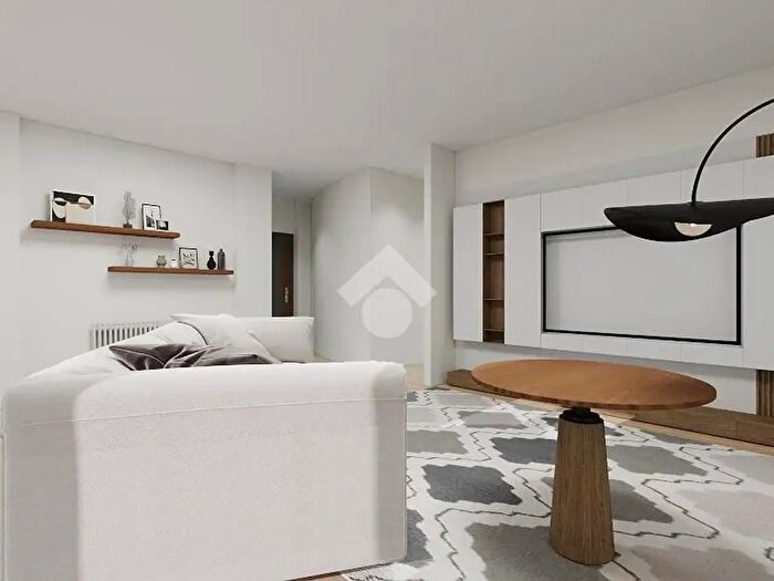 Appartamento trilocale in vendita in Via Fidene, Roma