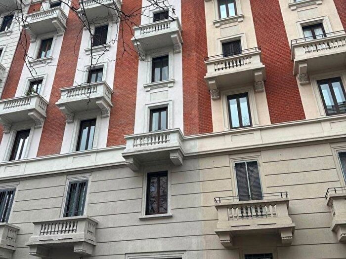 Appartamento bilocale in affitto in Viale Giustiniano, Morgagni, Milano