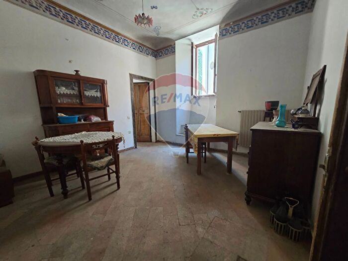 Appartamento con 5 locali in vendita in Corso Don Minzoni, Sassoferrato